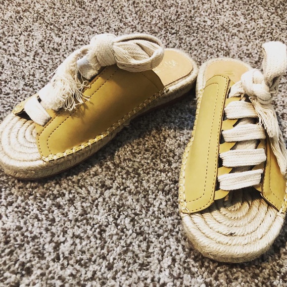 Espadrilles - Picture 1 of 2